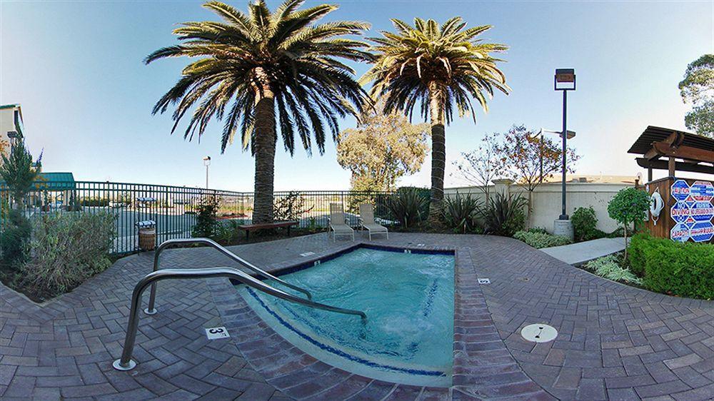 Quality Inn & Suites Livermore Wine Country Eksteriør billede